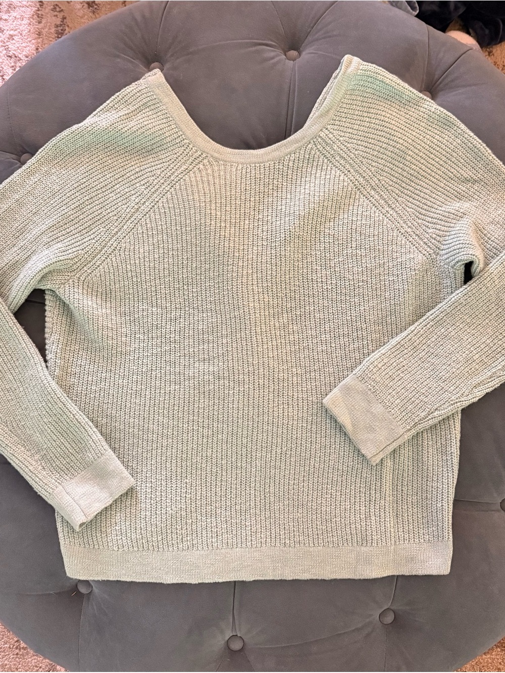 Aerie ribbed knit texture sweater w/twist knot design on back. Green mint. Med